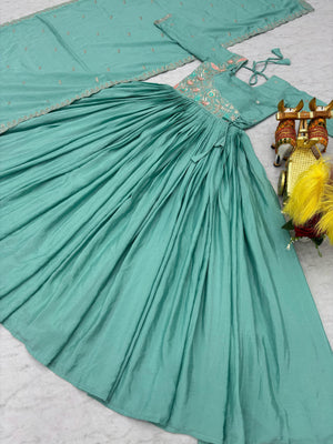 Buy Latest Designer Gowns For Women Online