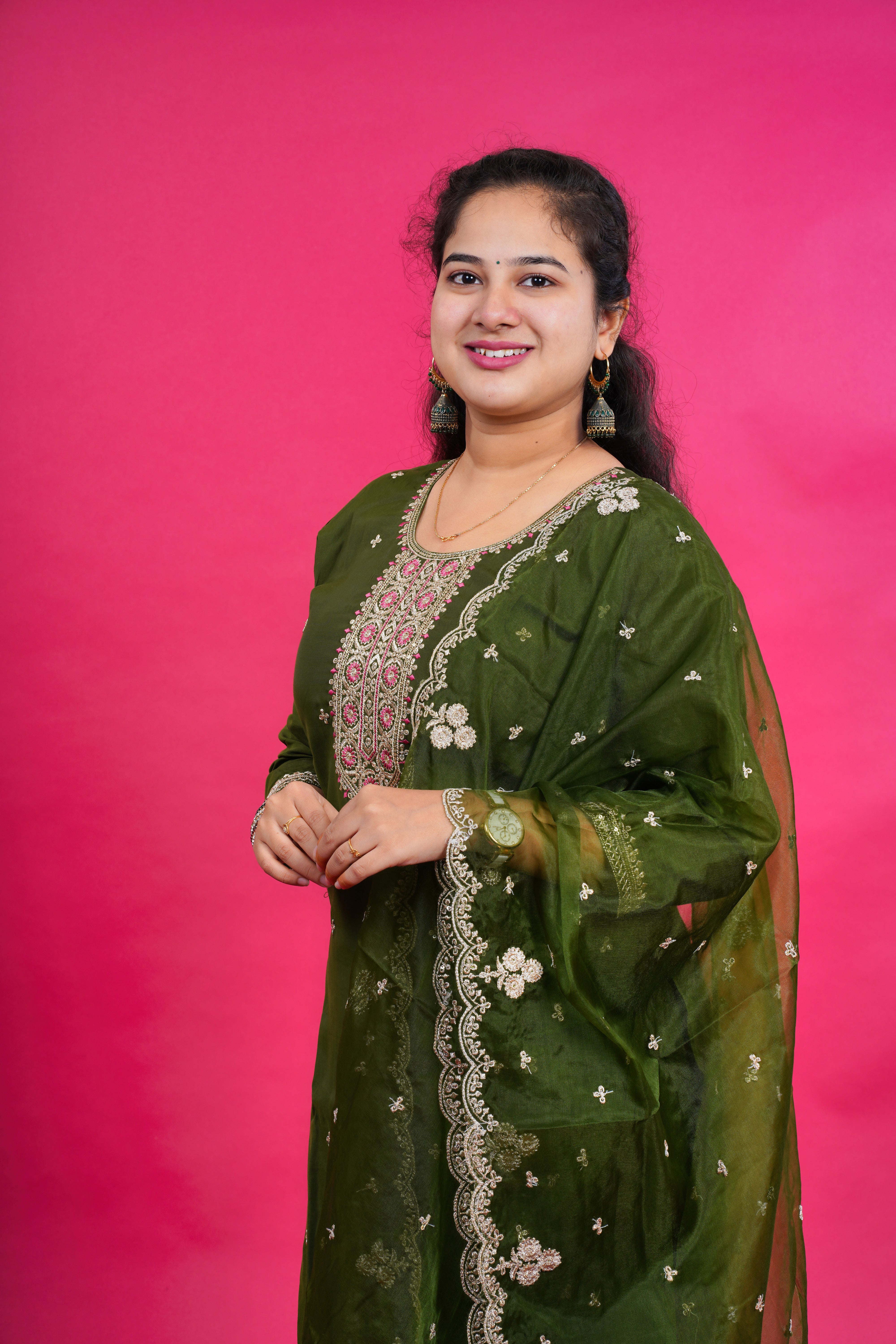 Green Silk Embroidered Kurti 3-Piece Set | Vastralyn