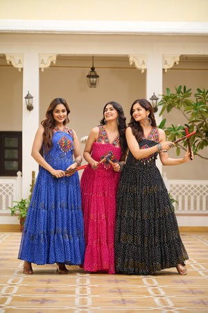 bandhni print gown vastralyn collection