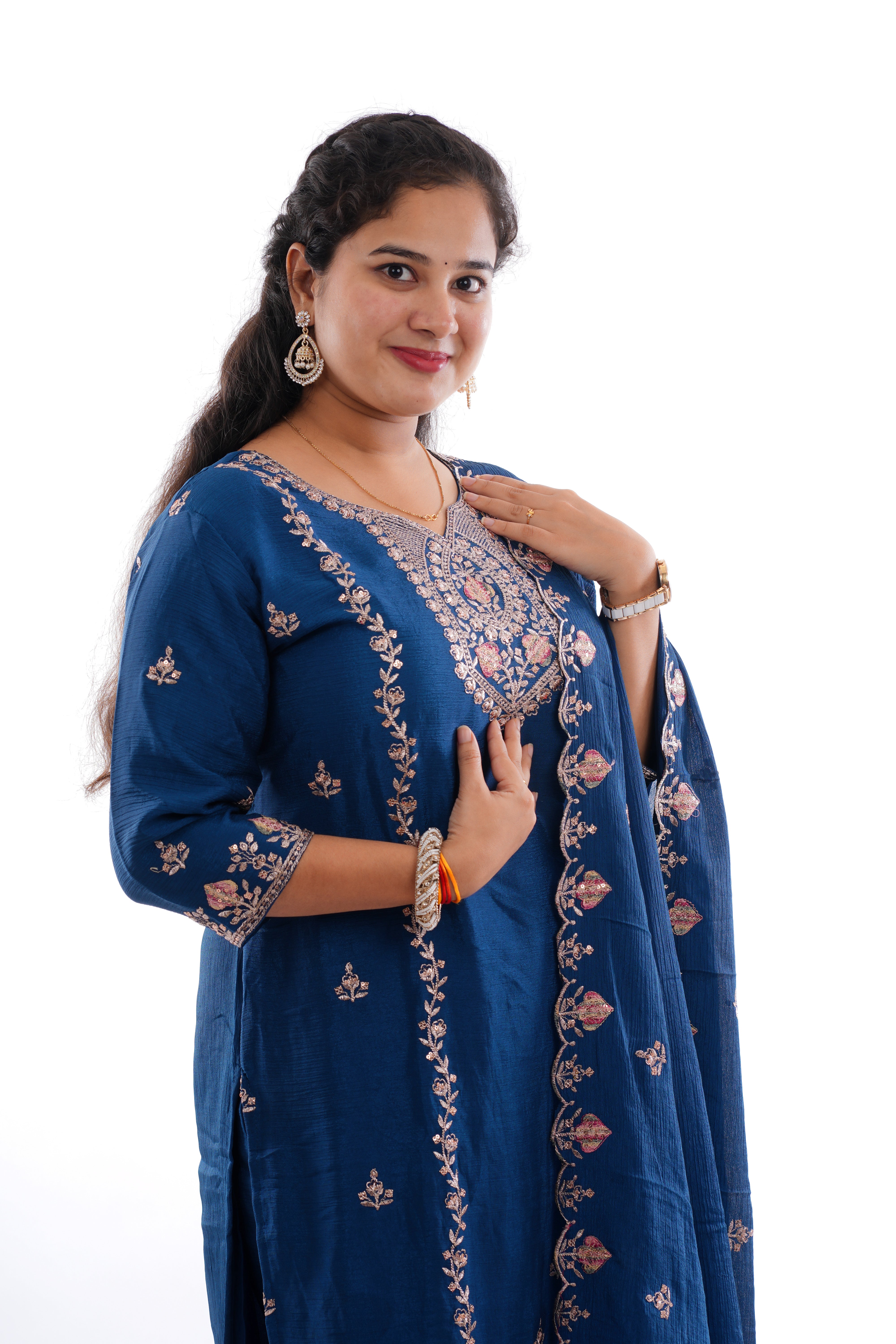 Chinon 3-Piece Kurti Set with Elegant Embroidery