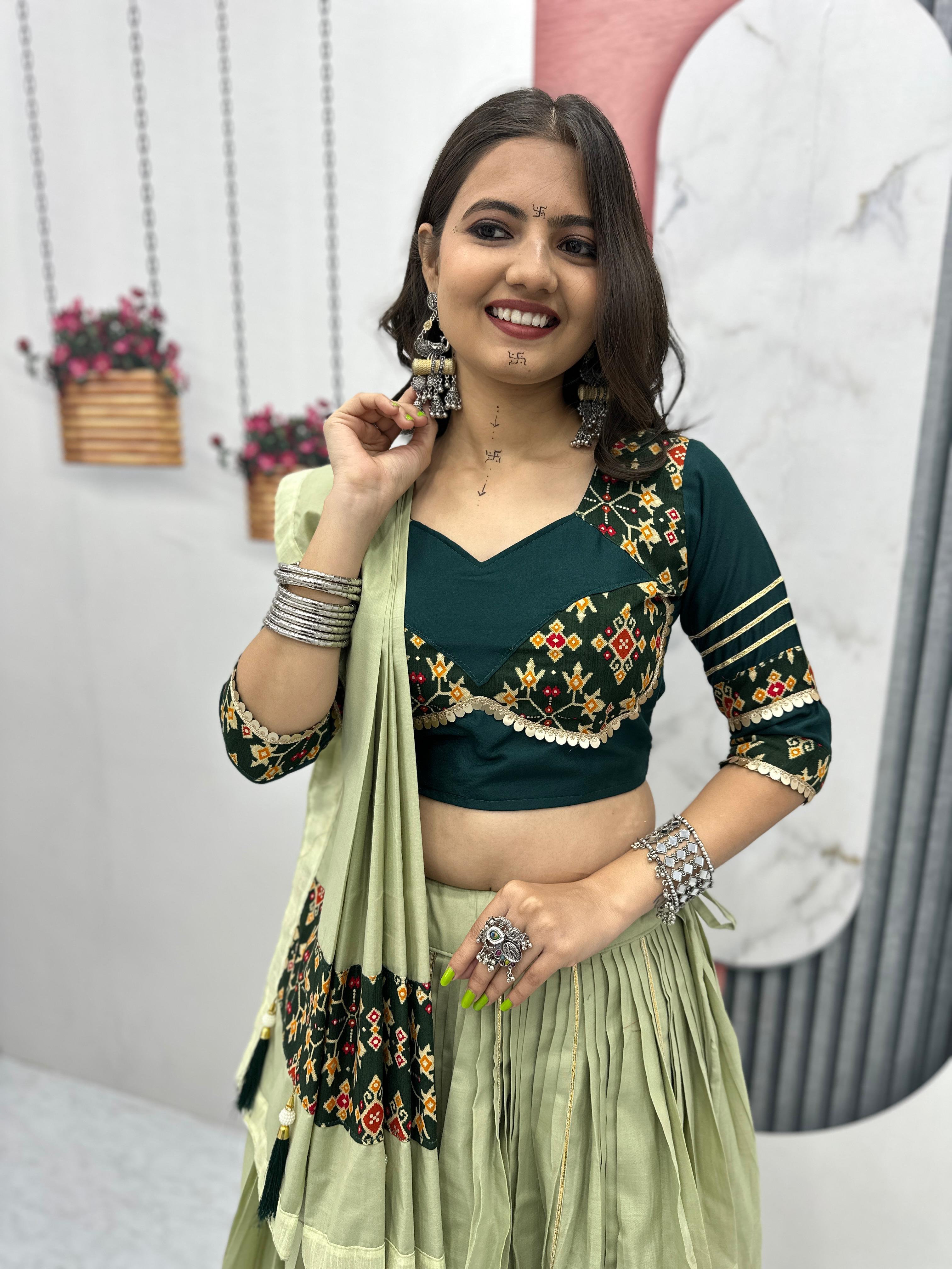 Dupatta with ribbon and lace border