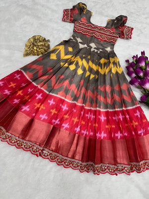 Silk gown for girls with canvas flare finish