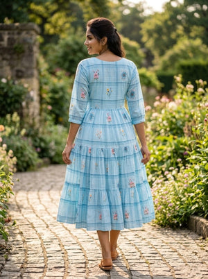 Trendy ethnic kurti for women with flare design