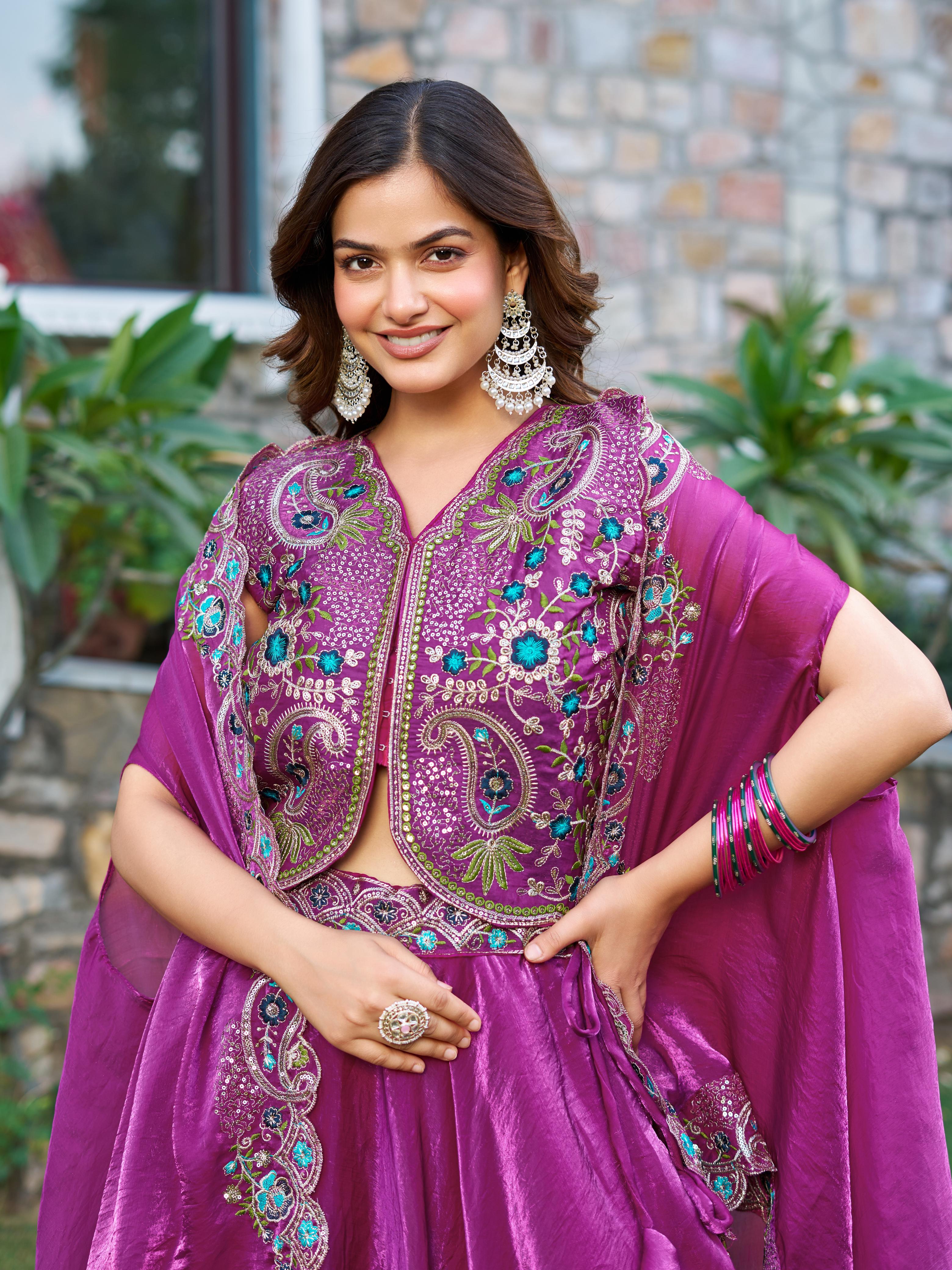 Lehenga Choli set for weddings and festive occasions online vastralyn