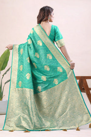 banarasi saree wedding look