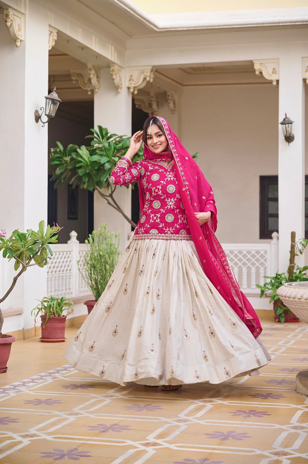Premium chinon ethnic wear in pink color