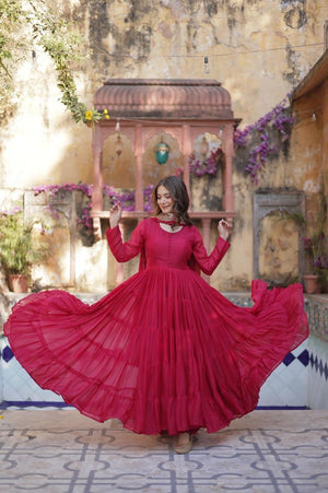 wedding guest outfit