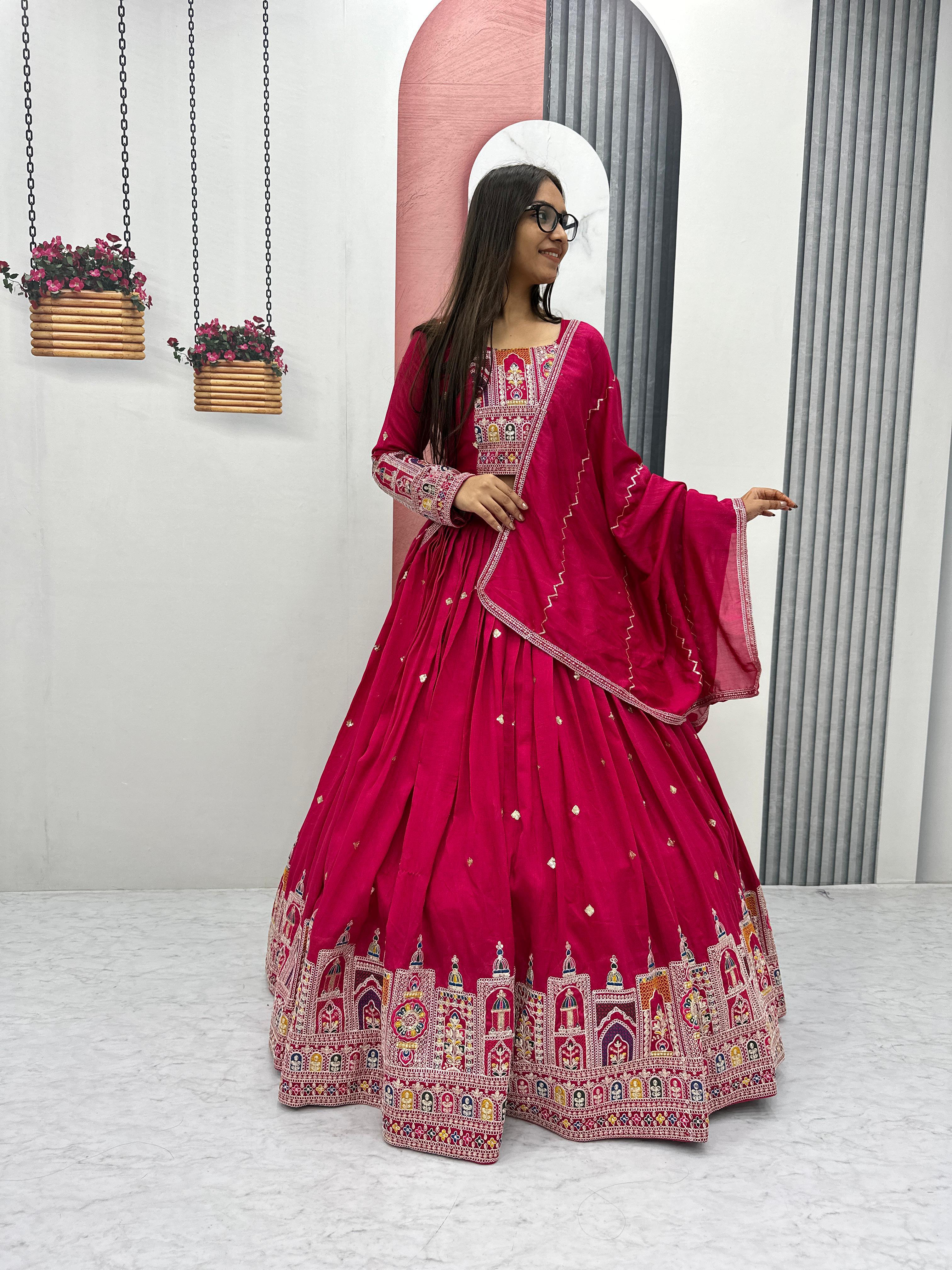 vastralyn lehenga