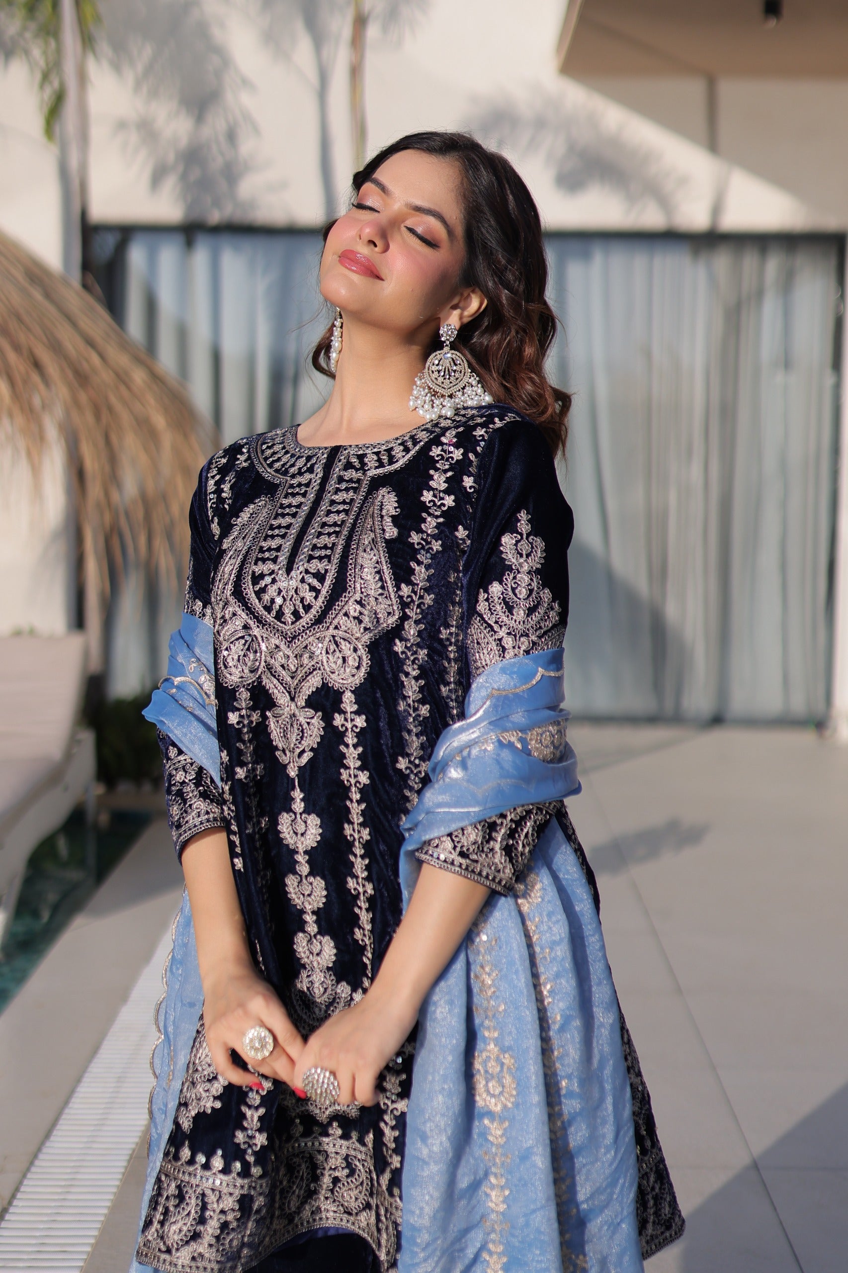 Royal blue velvet kurta pant set with zari work