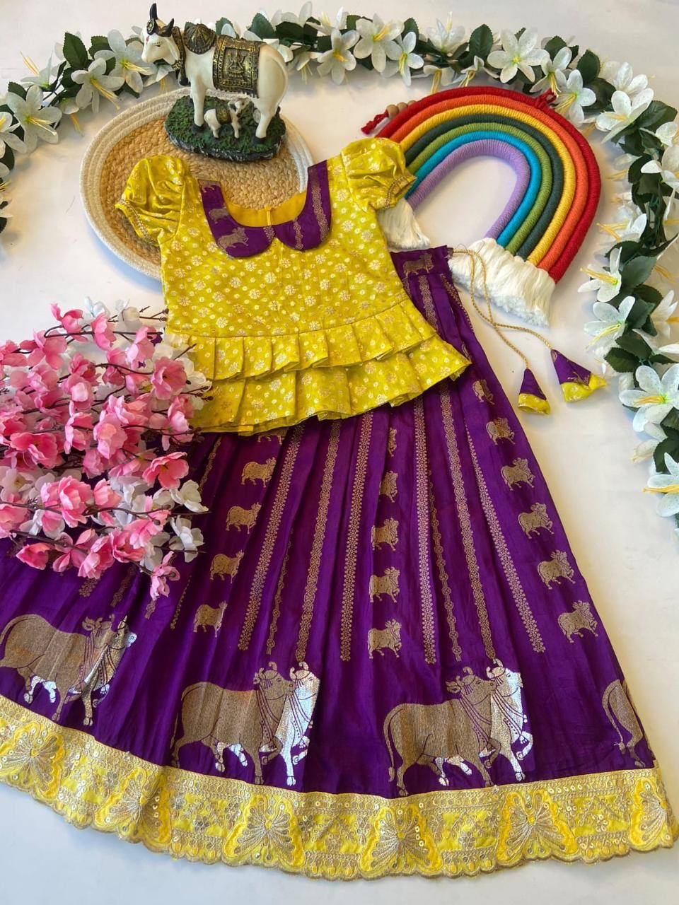 Pattu Paavadai