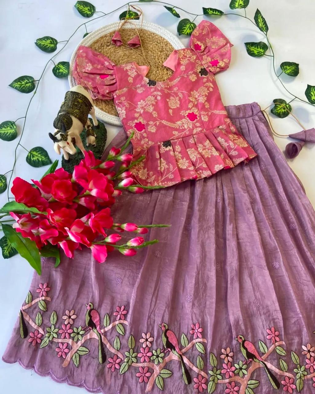 Traditional Elegance: Pattu Paavadai & Sattai 🌸