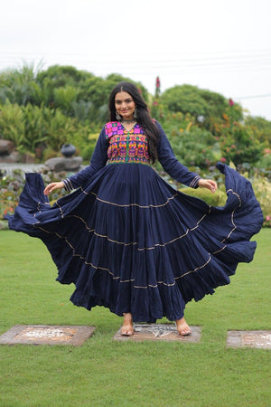 Front and back V-neck design on festive gown