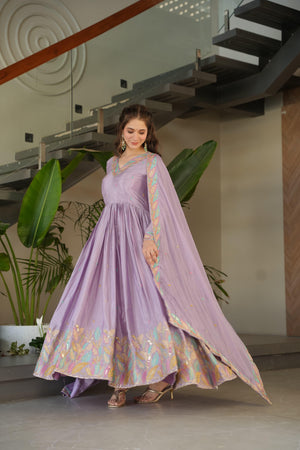 Offwhite lavender gown set