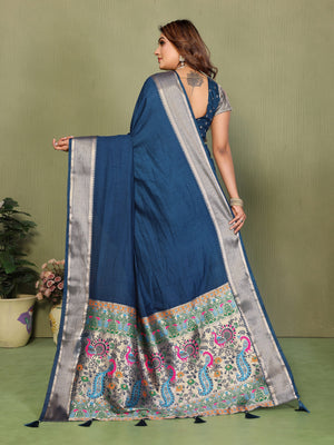 Designer silk saree with zari weaving border
