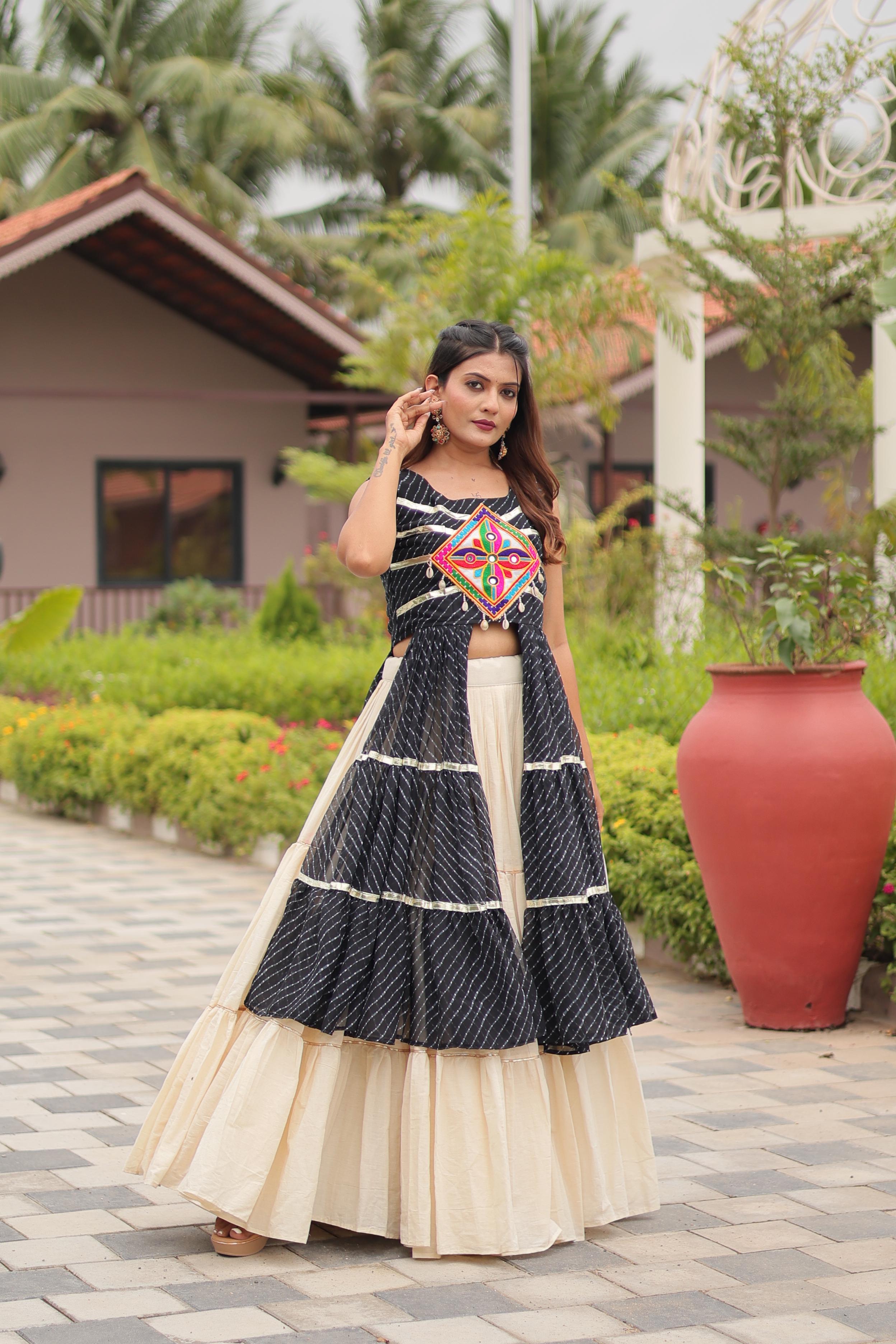 Back Design of Gamthi Work Blouse with Ribbon Lace