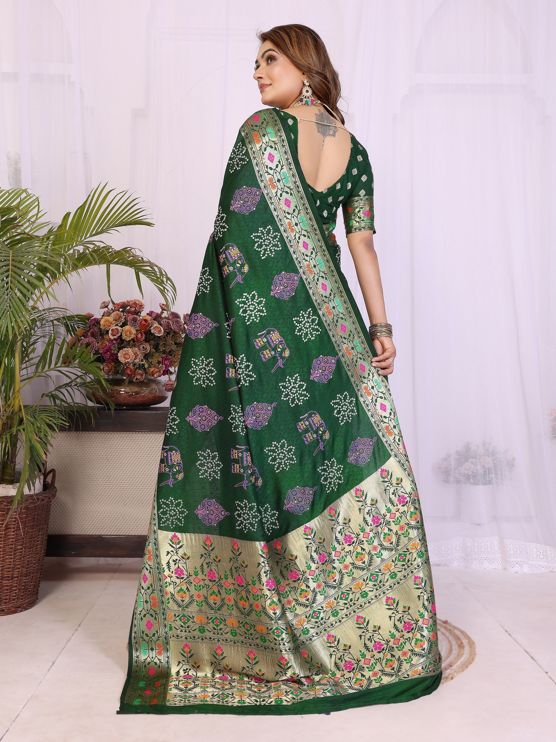 Soft Dola Silk Saree With Rich Weaving Pallu