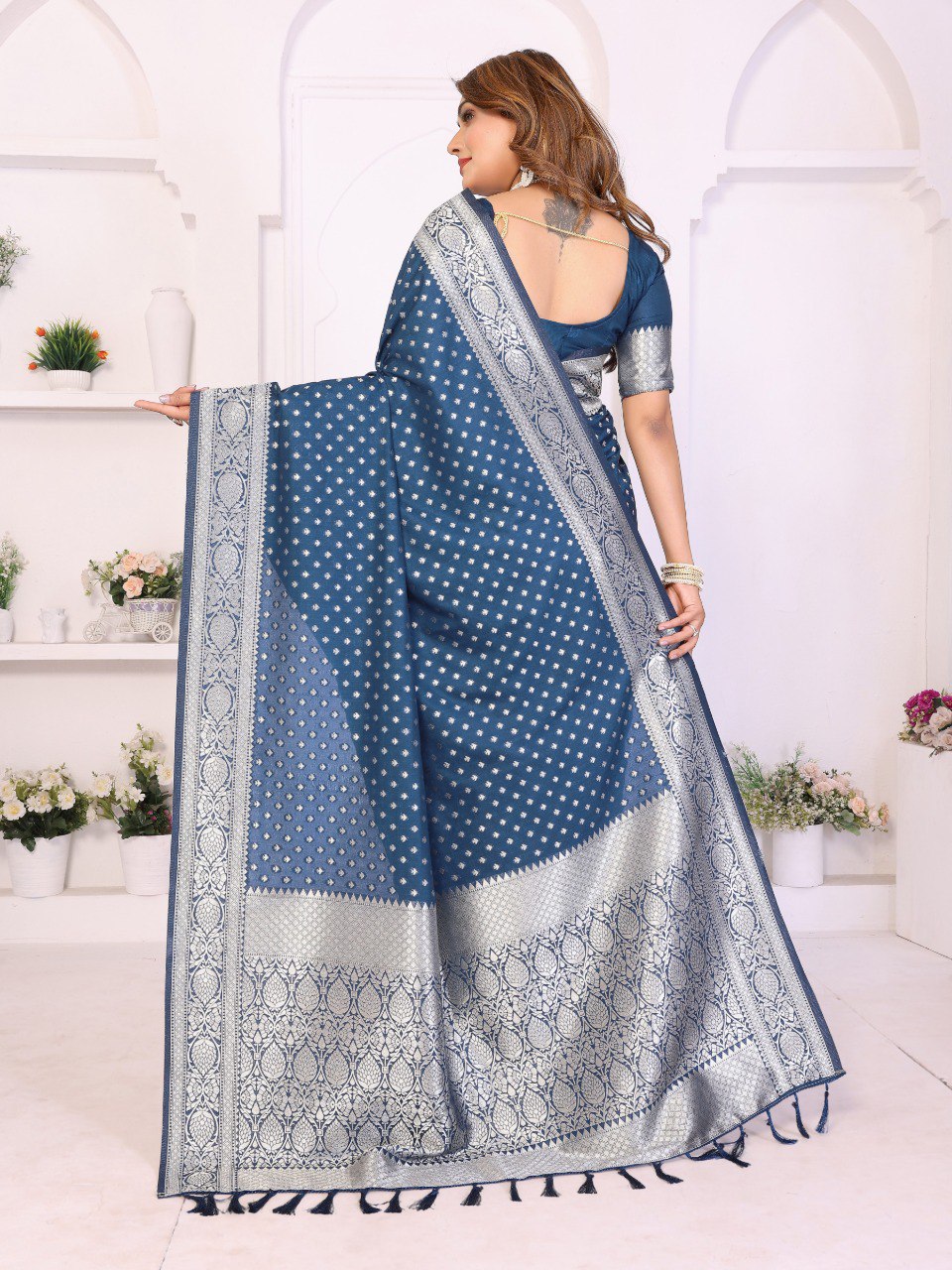Indian ethnic saree with butti design