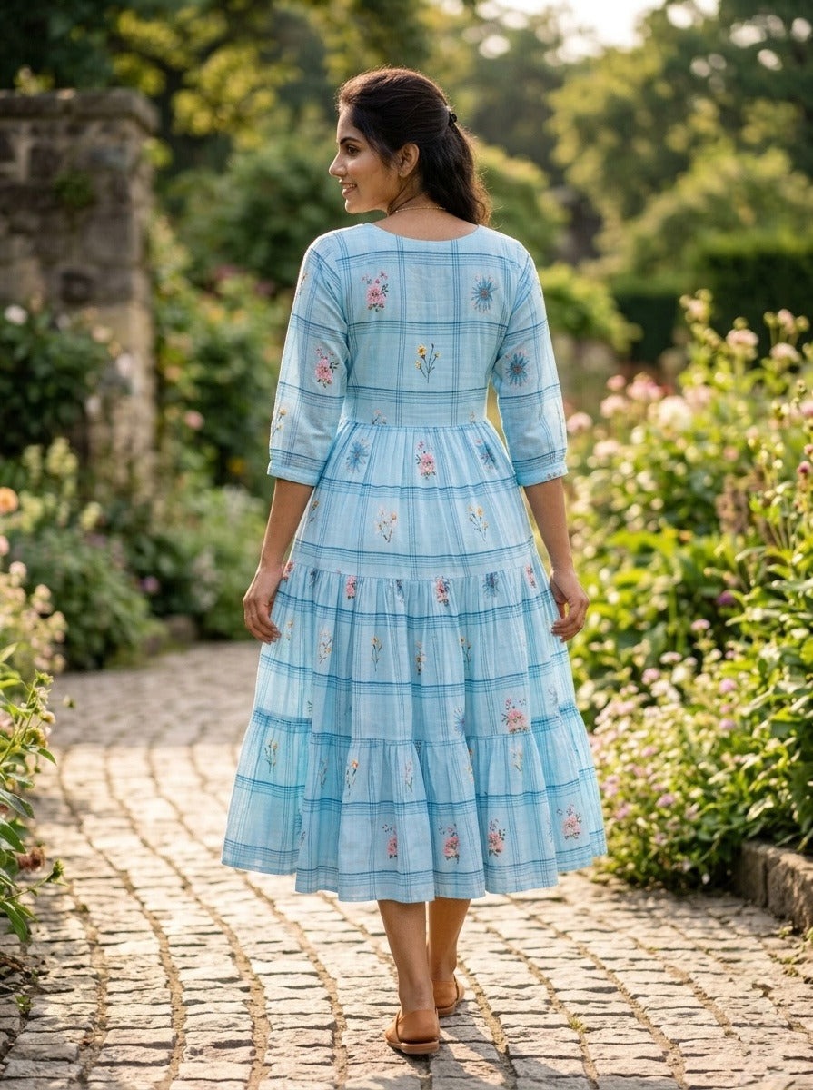 Trendy ethnic kurti for women with flare design