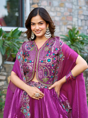 Lehenga Choli set for weddings and festive occasions online vastralyn