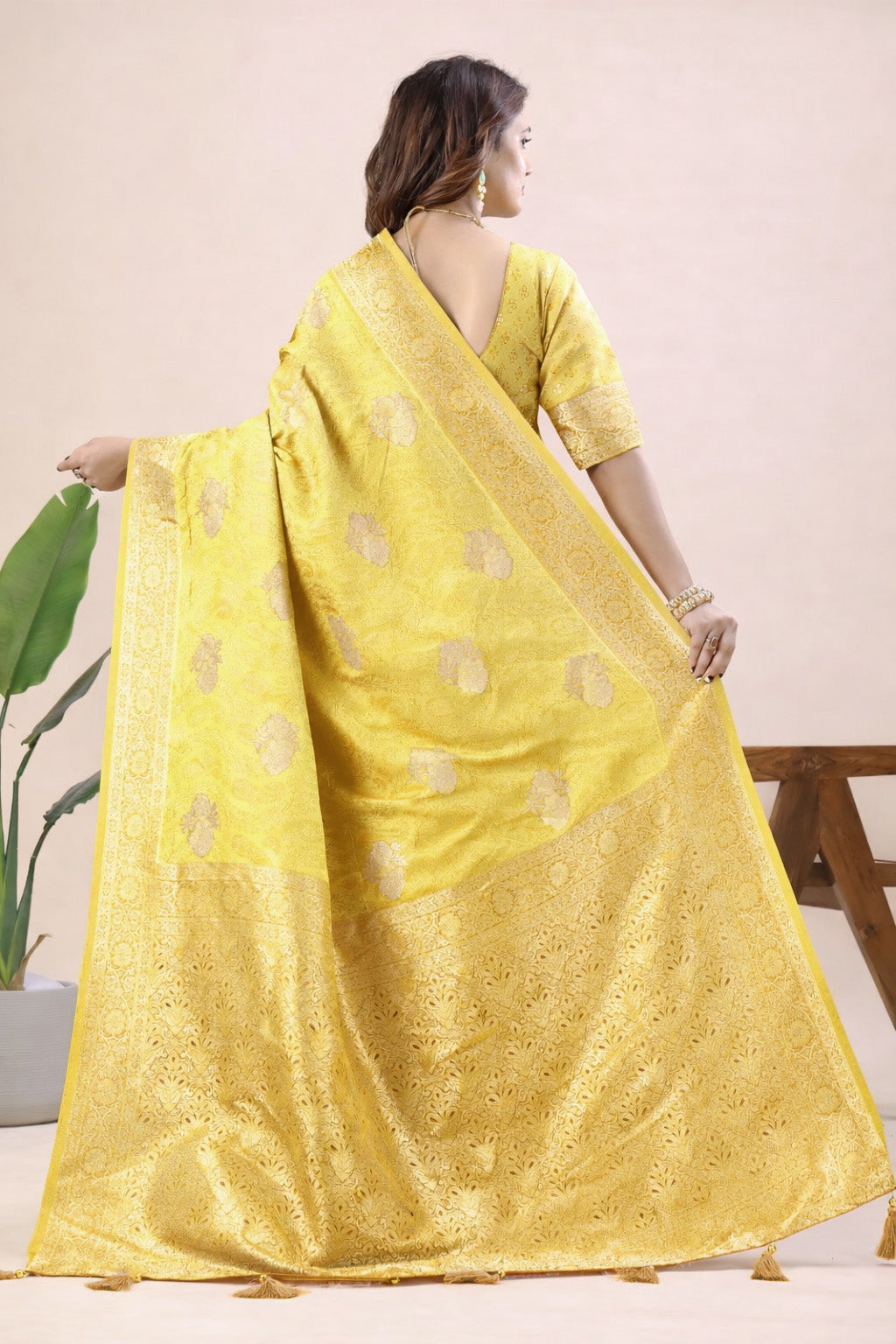 Wedding wear Banarasi Jacquard saree