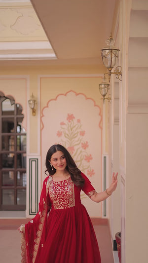 latest gown in online