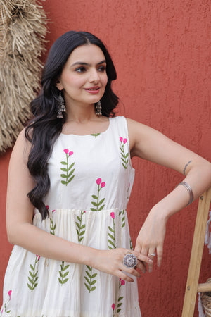 lightweight cotton kurti stylish look