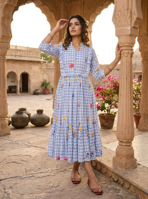 Buy Stylish Kurtis & Kurtas for Women at Best Price Online