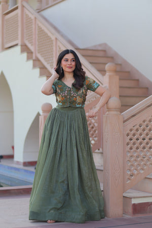 Festive Sleeveless Gown