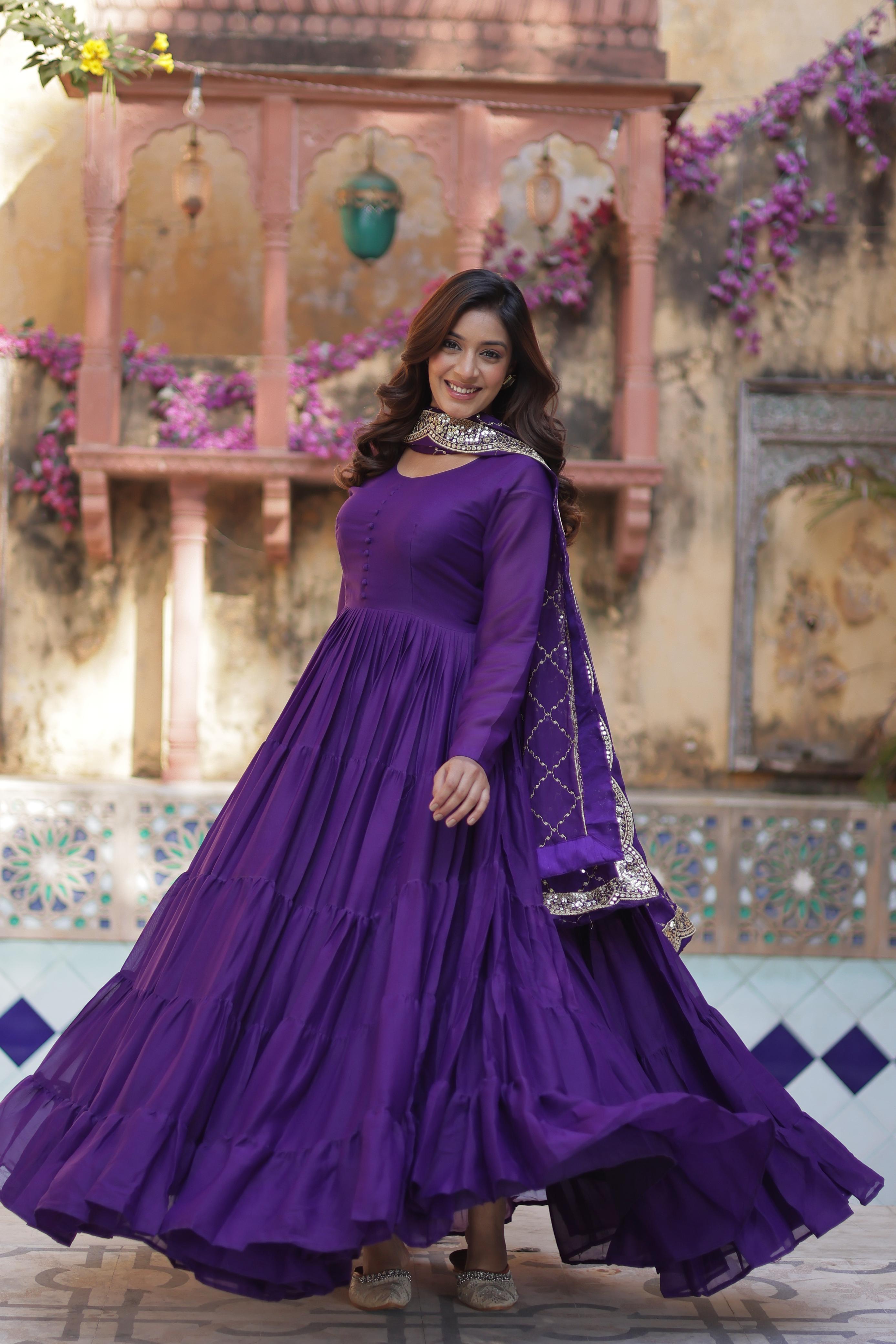 Star Georgette flared gown