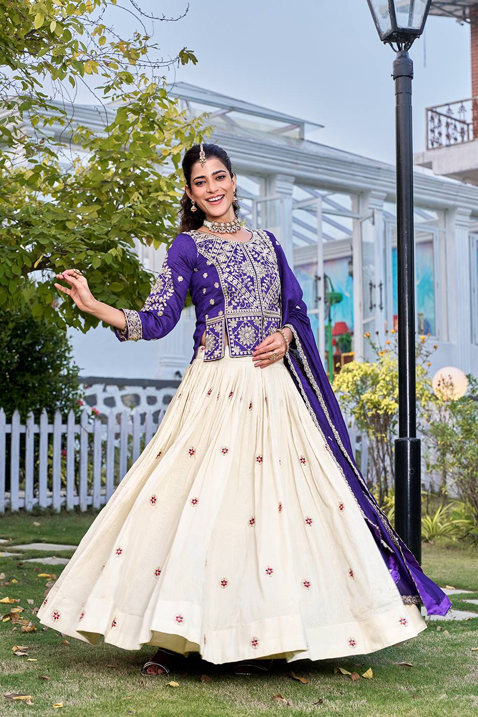 This elegant lehenga choli set combines modern style with traditional embroidery for a stunning ethnic look.