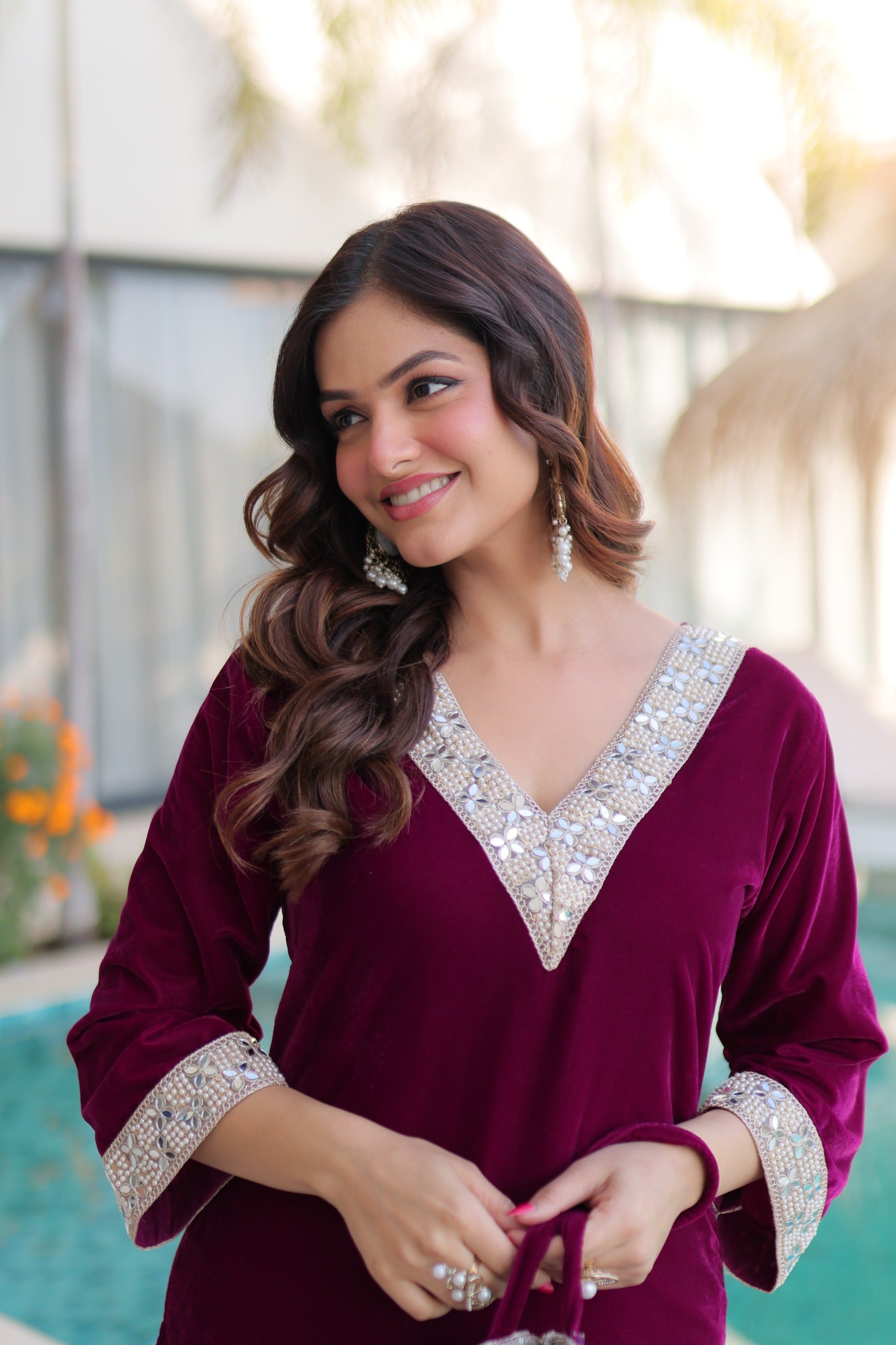 9000 velvet embroidered kurta pant women