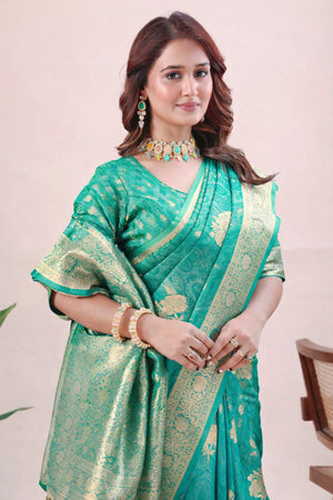 banarasi saree colour combination
